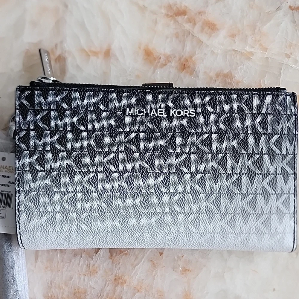 MICHAEL KORS Jet Set Large Ombré Signature Logo Wristlet Wallet